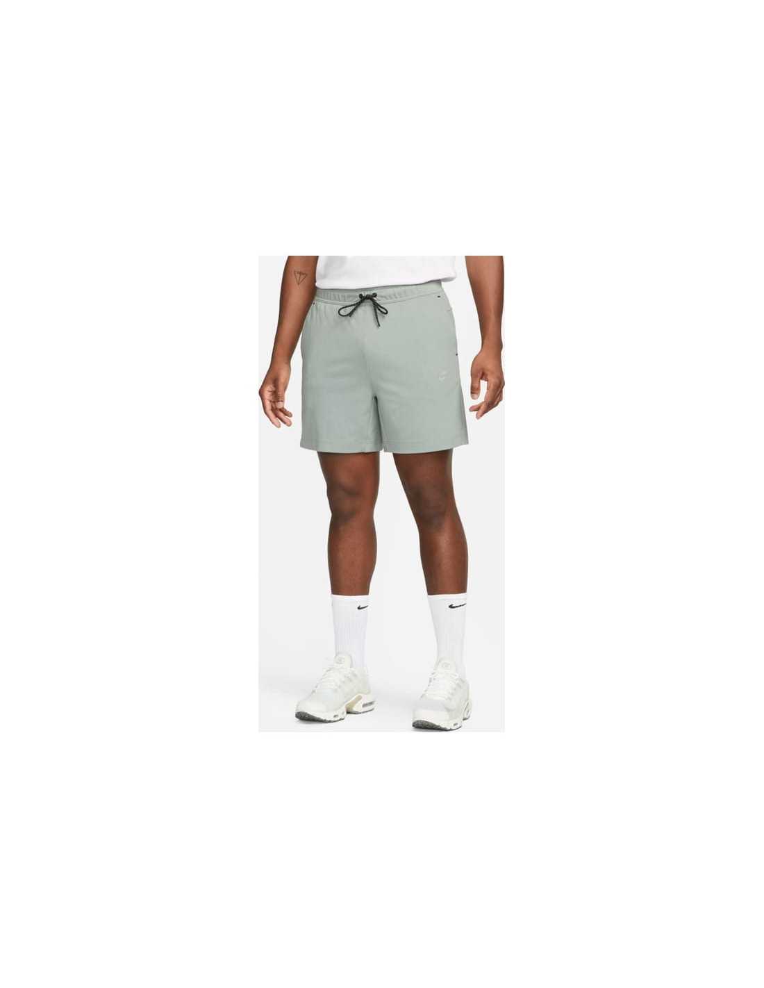 NIKE TECH ESSENTIALS MEN'S SHORTS