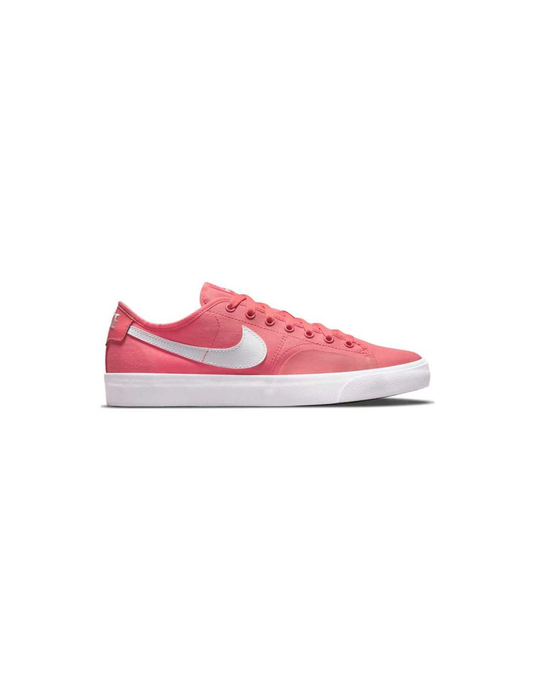 NIKE SB BLAZER COURT