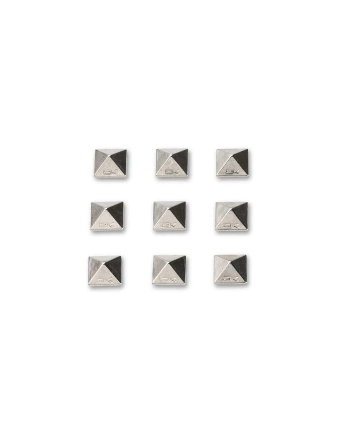 PYRAMID STUDS