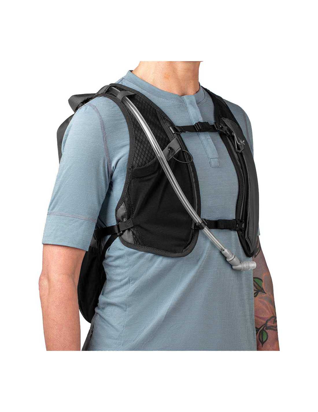 BACKCOUNTRY HYDRATION BACKPACK