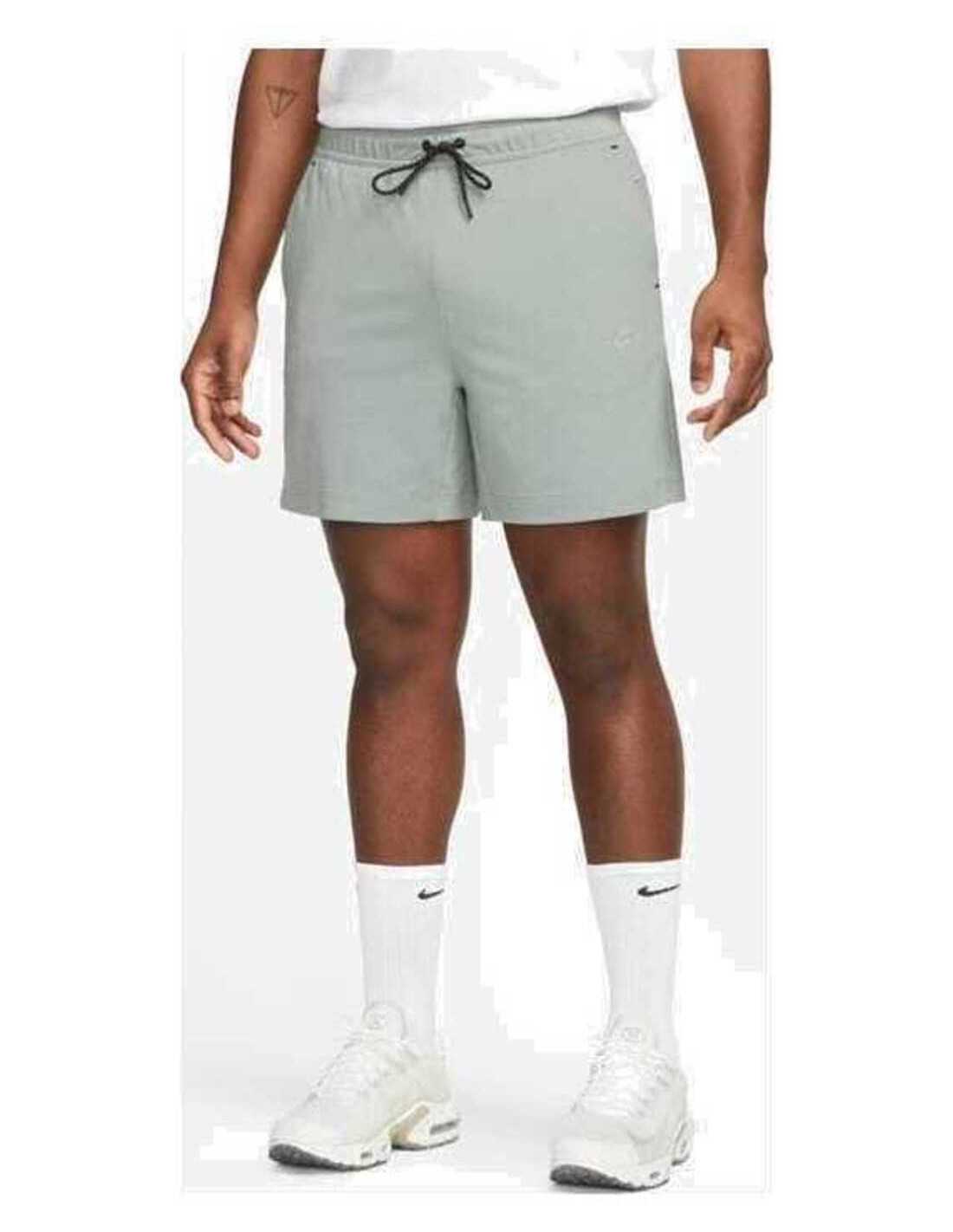 NIKE TECH ESSENTIALS MEN'S SHORTS