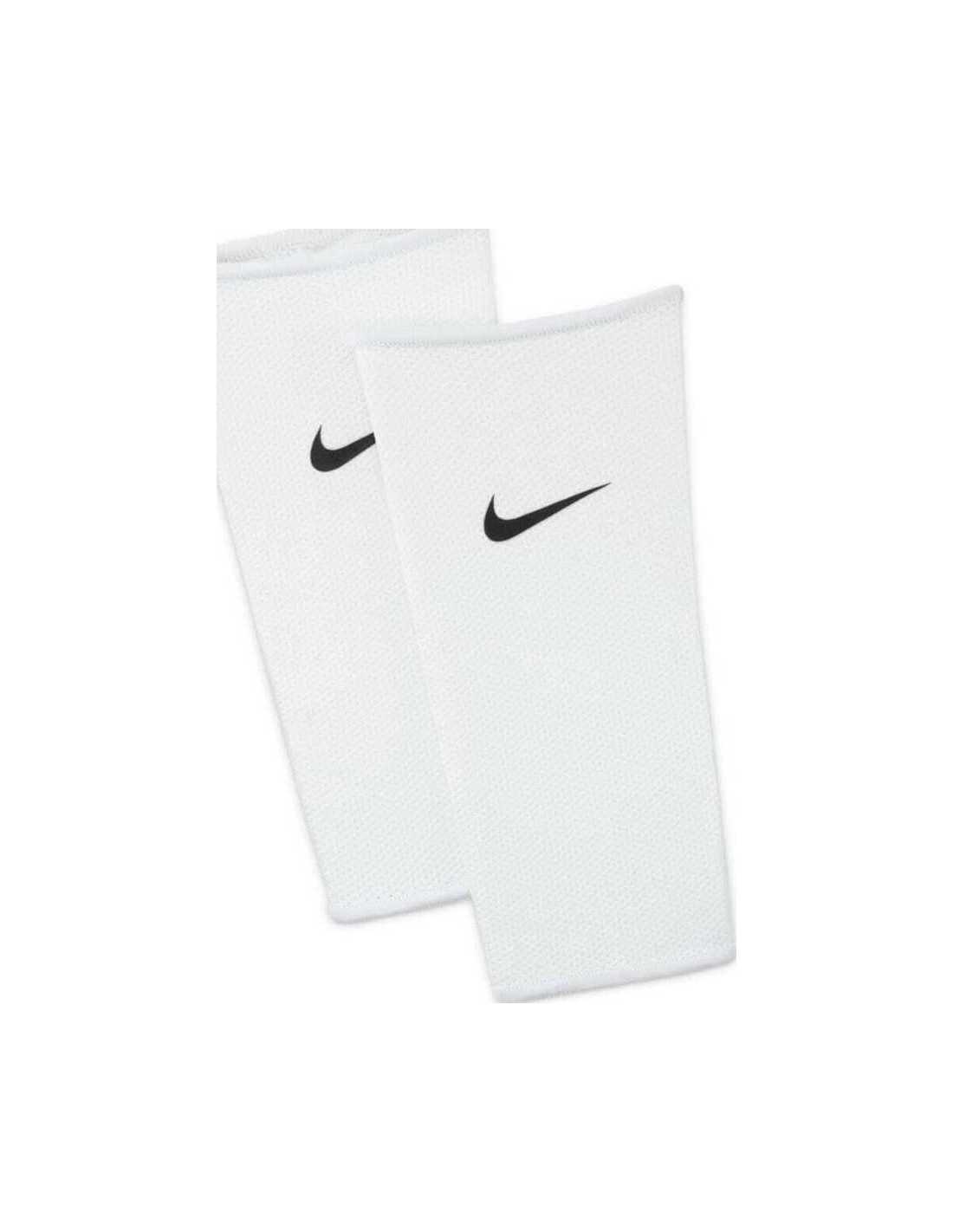 GUARD LOCK SOCCER SLEEVES