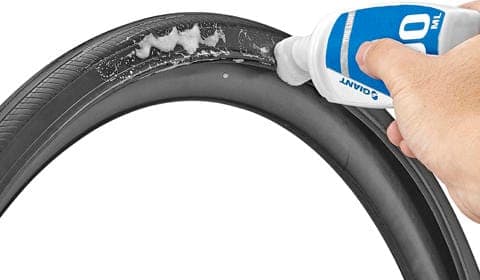Accessori i Recanvi GIANT LUBRICANTE PARA MONTAJE CUBIERTAS TUBELESS 100ML