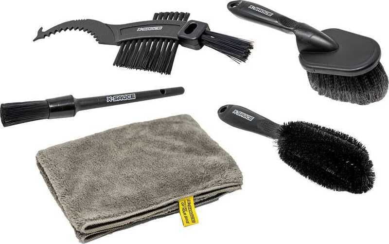 Lubricant and Cleaner X-SAUCE CLEANING BRUSH SET (BLACK BAG + 4 BRUSHES + 1 CLOTH)
