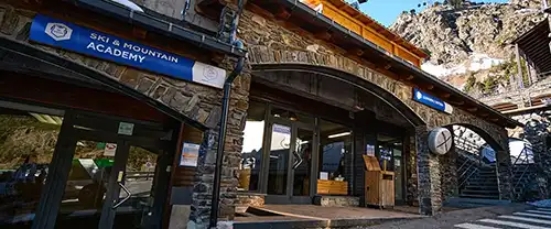 Ski, snowboard, and mountain ski rentals at Viladomat Arcal&iacute;s Hortell in Andorra, Ordino Arcal&iacute;s ski resort, Grandvalira Resorts.