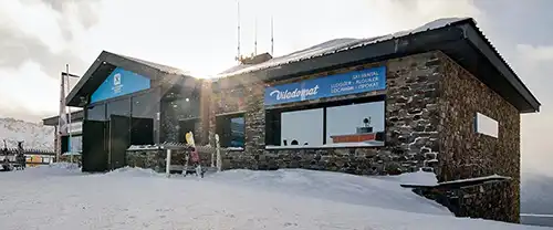 Ski, snowboard, and mountain ski rentals at Viladomat Solanelles in Andorra, Grandvalira Resorts ski resort.